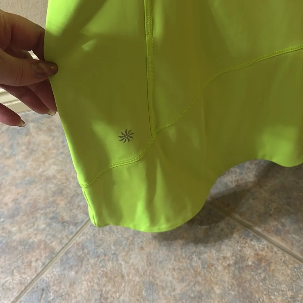 Athleta running top - Picture 2 of 5